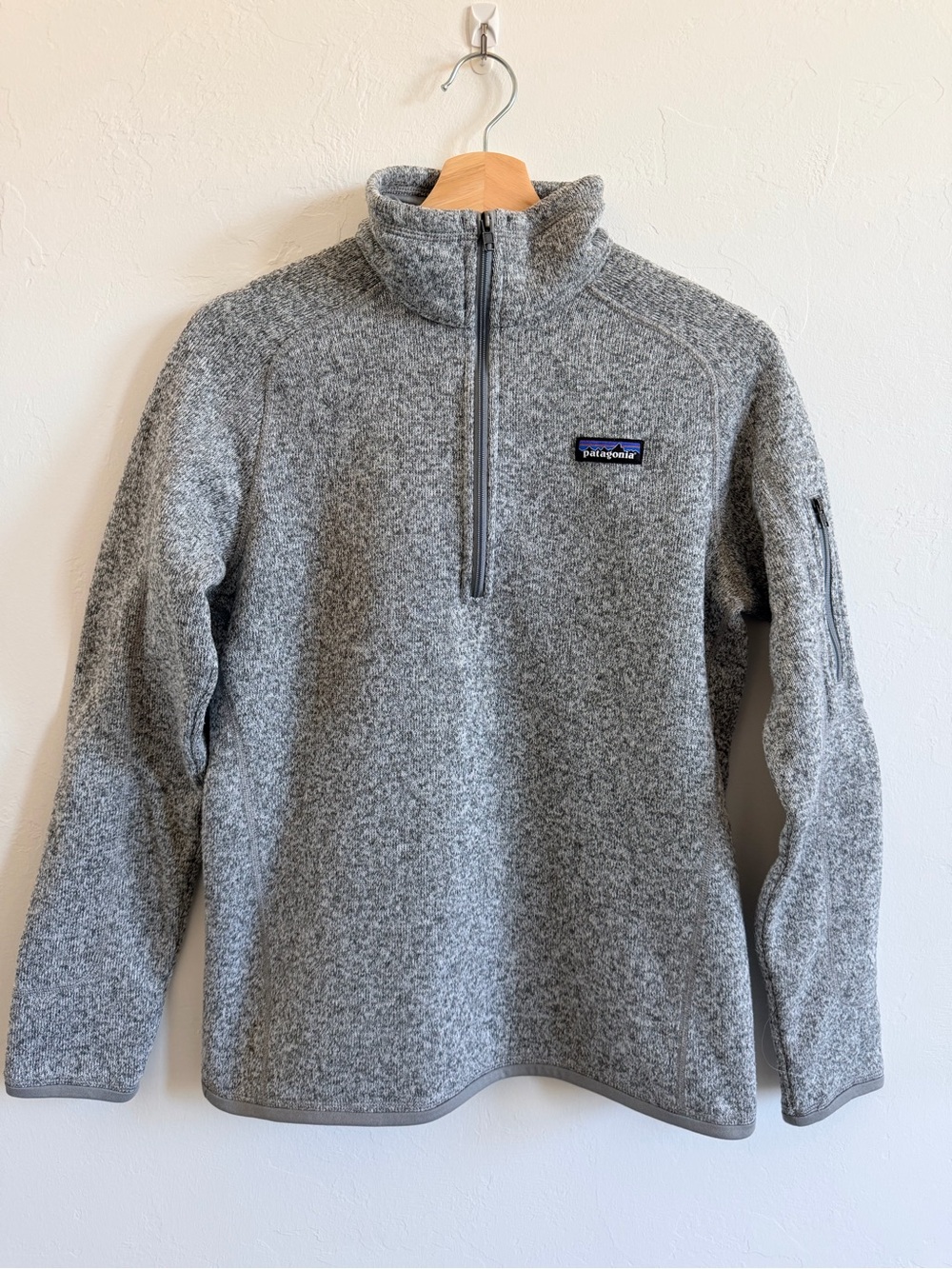 Patagonia Men’s Heather Gray Half-Zip Fleece Pullover